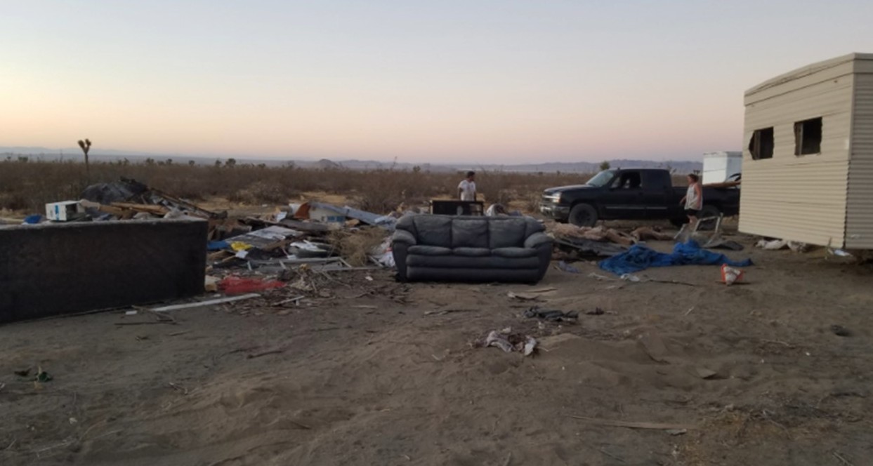 Big CAT Dozer Starting A House Demo
